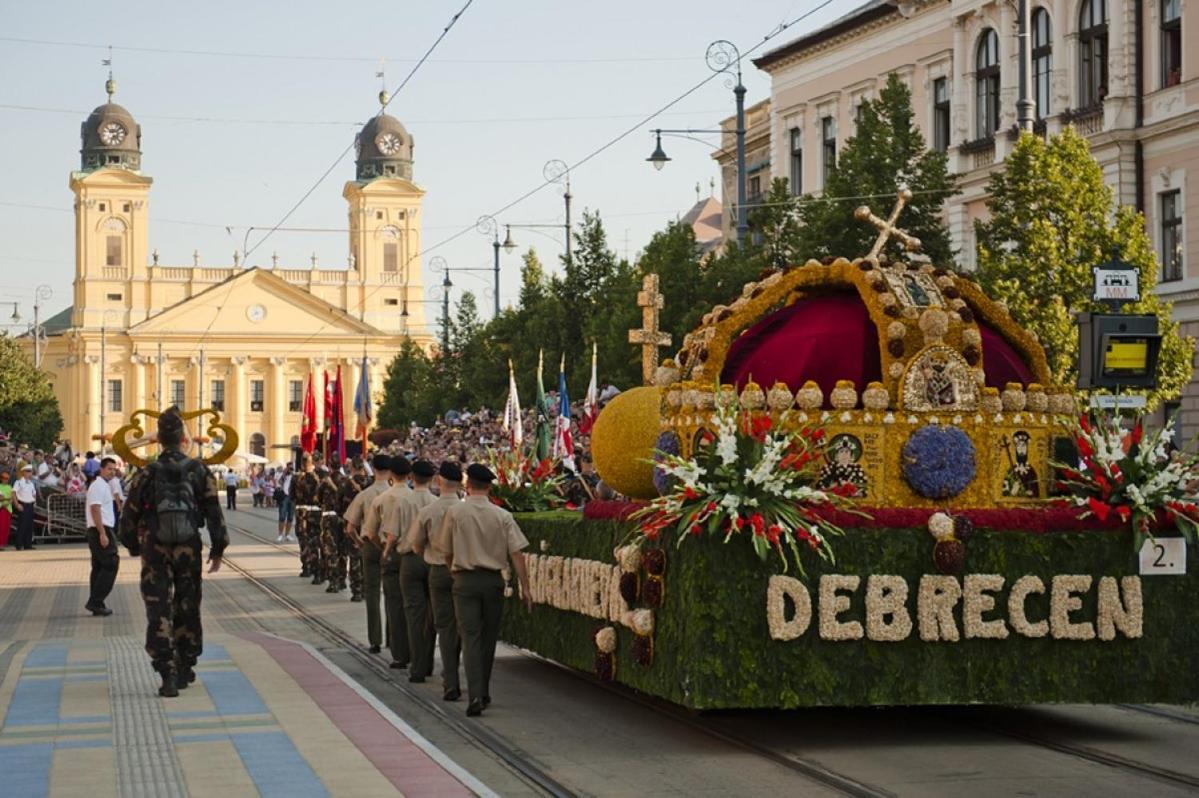 Sara Maganszallashely Debreczyn Zewnętrze zdjęcie